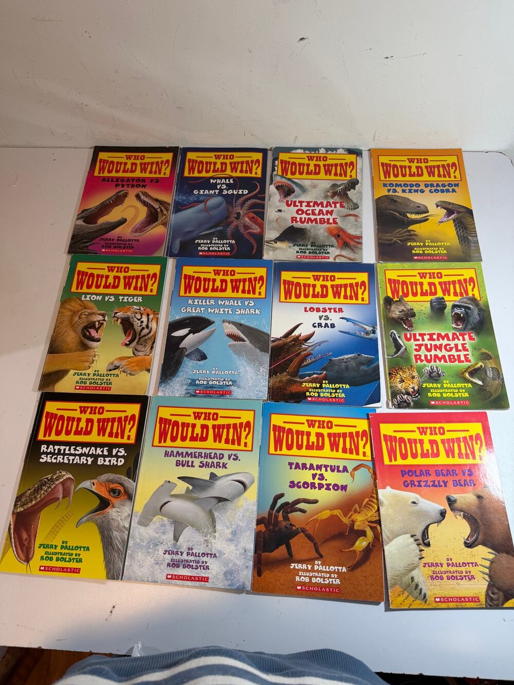 Who Would Win? 12 Book Set Scholastic Animal Battle Paperback Collection